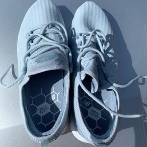 New Balance Women’s sneakers never worn!